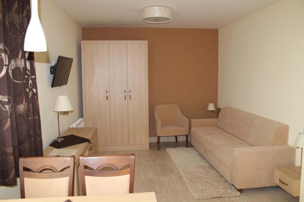 Tiffan'S Pinceszet Es Panzio Hotell Villány Exteriör bild